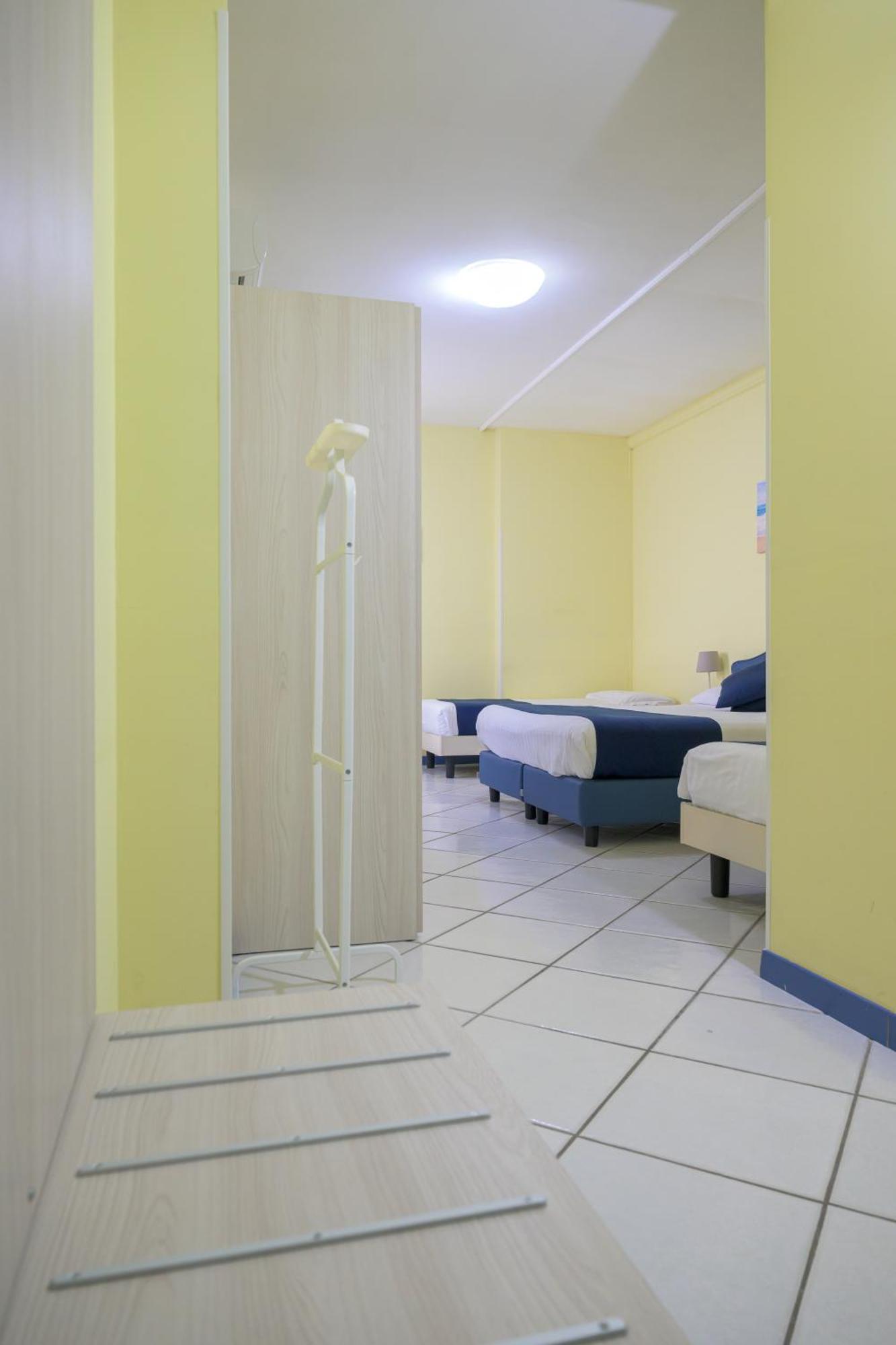 Hotel Centro Congressi Polo Nautico Salerno Esterno foto